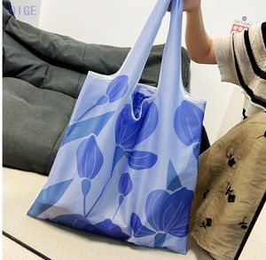 กระเป๋าช้อปปิ้งทำจากโพลีเอสเตอร์แบบพับเก็บได้กันน้ำวินนี่ <span class=keywords><strong>The</strong></span> <span class=keywords><strong>Pooh</strong></span> - Product Image 2