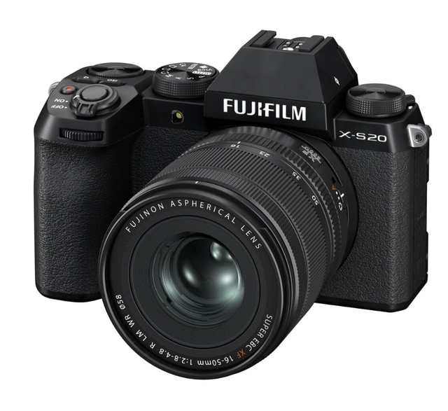 Fu jifilm X-S20 Mirrorless Digital Camera with XF 16-50mm F/2.8-4.8 Lens