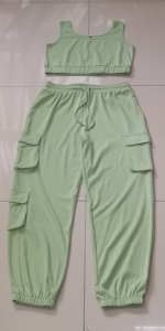 Completo Sportivo Personalizzato a Due Pezzi <span class=keywords><strong>con</strong></span> Top Corto e <span class=keywords><strong>Pantaloni</strong></span> Jogger <span class=keywords><strong>con</strong></span> <span class=keywords><strong>Tasche</strong></span> per Donna - Product Image 4