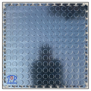 Carreaux de sol de garage en plastique portables à haute résistance Carreaux de sol industriels en PVC modulaire pour atelier - Product Image 5