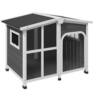 Niche en sapin résistante aux intempéries/cabine pour chat avec pont surélevé-Construit sur mesure pour les aventures dans l'arrière-cour et le confort en toutes saisons