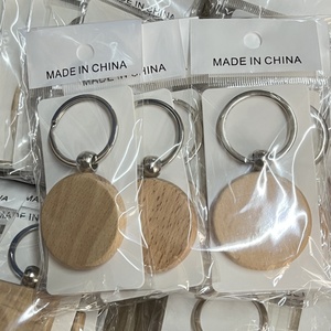 10Pcs Blank Wooden Keychain Set Round Engraving Blanks Key Chain Unfinished Key Rings Tag for DIY Crafts Gift Accessories