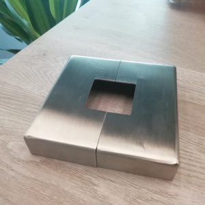 Copertura per Piastra di Base per Corrimano in Acciaio Inox 316 a Due Parti Personalizzata - Product Image 4
