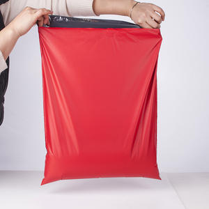 Bolsa de Envío de Plástico Roja Personalizada para Ropa, Bolsa de Correo de Polietileno con su Propio Logotipo Impreso - Product Image 1