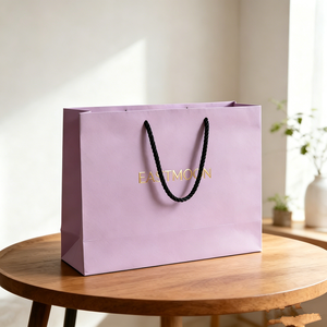 Sacs shopping élégants en papier mat <span class=keywords><strong>lavande</strong></span> avec logo <span class=keywords><strong>personnalisé</strong></span> estampé or, poignée torsadée, sacs d'emballage pour boutiques et commerces de détail - Product Image 3