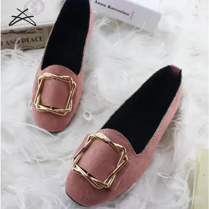 Großhandel Mode Low Heel Slip on Loafers Frauen Elegante flache Kleider schuhe für Damen