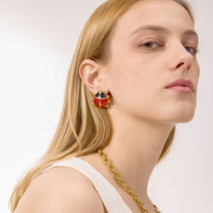 <span class=keywords><strong>Orecchini</strong></span> a Perno J&D Moda Autunno Inverno, Placcati in Oro 18K PVD, Acciaio Inossidabile con Smalto Nero e Rosso a Forma di <span class=keywords><strong>Coccinella</strong></span> - Product Image 3