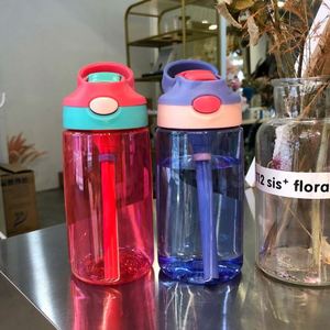 Botella de agua de plástico con asa para bebé, portátil, deportiva, con pajita y asa de agarre, personalizada al por mayor para niños - Product Image 2
