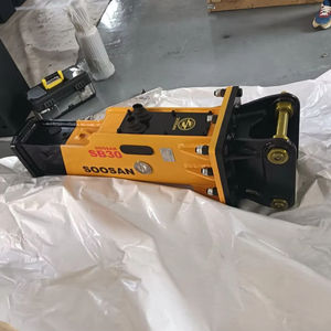 Martillo Silencioso Tipo Caja Soosan SB30, Cuerpo Principal, Producto con Garantía de Un Año, Suministro Directo de Fábrica, Características Estándar Incluidas - Product Image 1