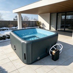 Bain à remous <span class=keywords><strong>gonflable</strong></span> carré en PVC pour usage familial, bain à remous <span class=keywords><strong>gonflable</strong></span> avec fonction massage, <span class=keywords><strong>spa</strong></span> chaud d'hiver avec chauffage et <span class=keywords><strong>couverture</strong></span> - Product Image 1