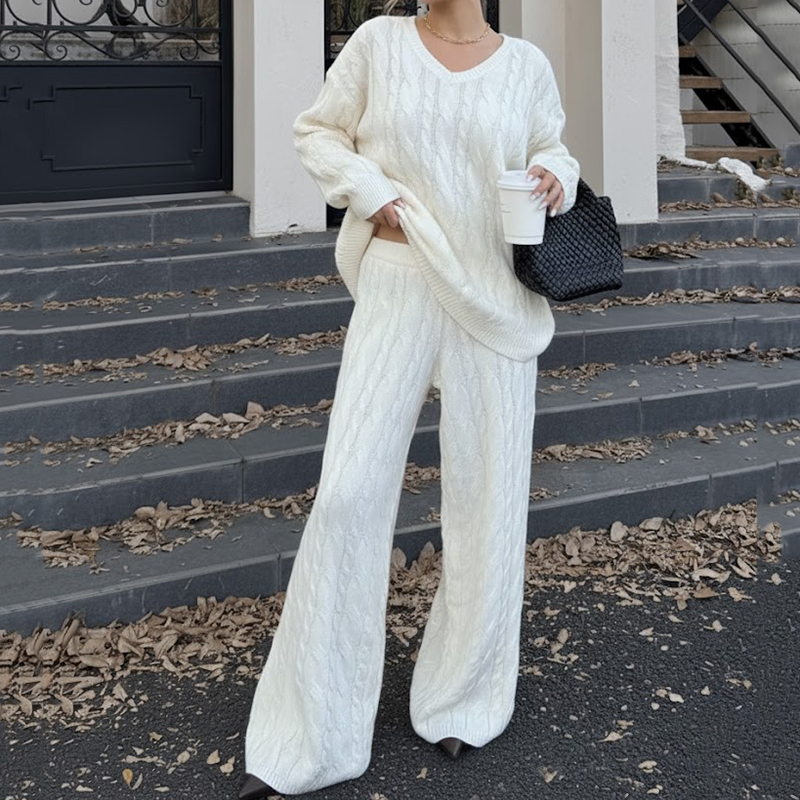 กางเกงสีขาว