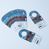 Porte-cartes promotionnels en carton avec logo personnalisé pour la publicité des commerces de détail