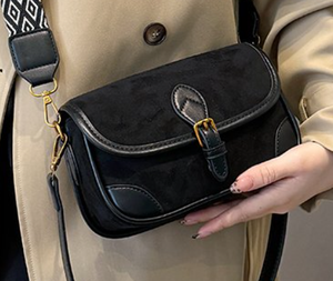 ขายส่งจากโรงงาน กระเป๋าแฟชั่นสะพายข้าง ดีไซน์หรูหรา สีพื้นเรียบง่าย สำหรับสุภาพสตรี - Product Image 5