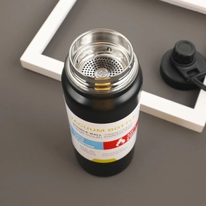 Bouteille thermos sport isolée en acier inoxydable de grande capacité, flacon à vide à double paroi, tasse de voyage, tasse thermique - Product Image 3