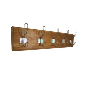 <span class=keywords><strong>Perchero</strong></span> de Pared Multifuncional de Madera Blanca Lavada y Hierro, con Ganchos y Rieles Metálicos, Tamaño y Color Personalizables - Product Image 5