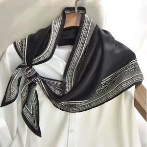 Bandana Triangolare in Chiffon Stile Geometrico, Sciarpa Decorativa per <span class=keywords><strong>Collo</strong></span>, Protezione Solare, Fascia per Capelli per Ufficio e Pendolarismo - Product Image 1