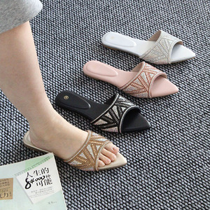 High-quality Fashionable Rhinestone Outdoor Flat Sandals for Wholesale Lightweight and Casual Women's Sandals and slippers - Product Image 1