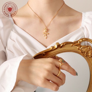Nouvel Ensemble de Bijoux en Acier Inoxydable : Collier Fleur, Bague Ouverte Réglable et Bracelet Rose Éternelle pour Femme, Plaqué Or XR, Cadeau de Mariage - Product Image 2