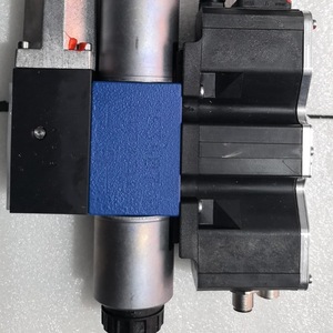 Vanne proportionnelle Rexroth 4WREQ6Q5-08-24/V4C-24PA60, commande hydraulique, 60 L/min, 400 bars, huile - Product Image 3