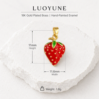 LUOYUNE Pendentifs fraise en émail rouge mignons, plaqués or 18 carats, avec zircon pavé, breloques fruitées délicates, bijoux d'été, cadeau pour femmes et filles