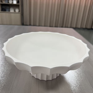 قاعدة بيضاء كريمية يدوية الصنع ، صفيحة زخرفية حديثة كبيرة على سطح الطاولة واسعة الفم مرتفعة - Product Image 4