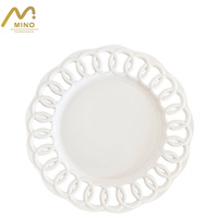 Assiette en céramique blanche ajourée créative, service d'assiettes classiques en porcelaine, plat en porcelaine fine pour mariage, fête, événement, banquet