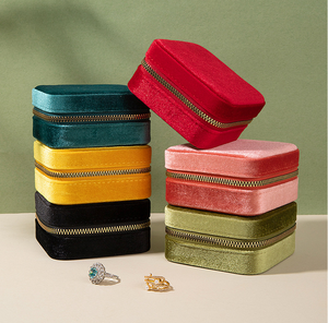 EVERWIN Customize Decoration Square Mini Travel Velvet Jewelry Storage Display Case With Mirror Zipper - Product Image 6