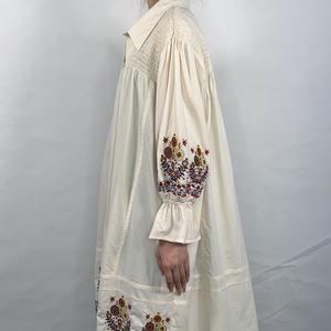 Vestido Casual de Verano para Mujer, Bordado, con Botones Delanteros, Manga Larga, Mini Vestido, Fabricante OEM - Product Image 2