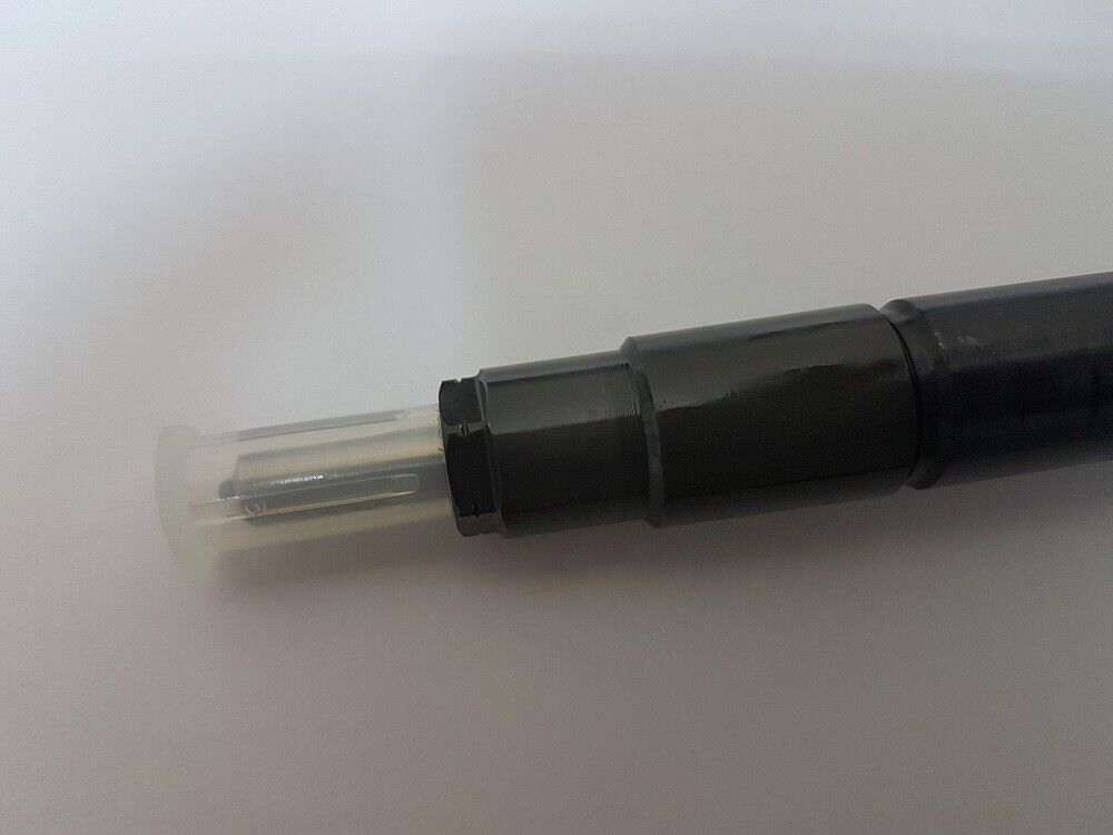 9709500-560 injector nozzle 095000-5600 1465A041 injector for MITSUBISHI L200 4D56 engine common rail injector 1465A041