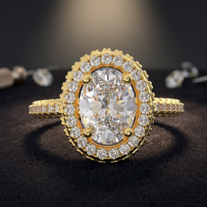 Bague de fiançailles en diamant taille ovale en or jaune avec sertissage pavé pour femme, style classique - Product Image 3