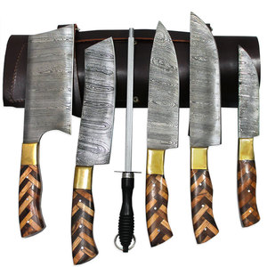 Juego de Cuchillos de Chef Profesionales Hechos a Mano con Acero de Damasco de Alta Calidad - Product Image 1