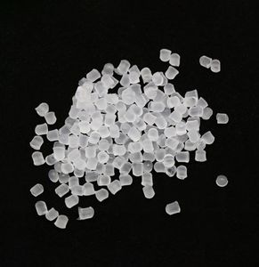 حبيبات مركب جسيمات من كلوريد البولي فينيل الأبيض المعاد تدويره من الدرجة الصناعية ، مظهر سائل للطلاء الكهربائي و ، - Product Image 3