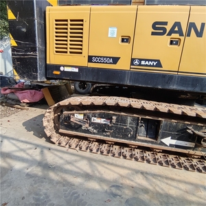 Promotion : Grue sur chenilles d'occasion SY SCC550A à bas prix, capacité nominale 55 tonnes, hauteur de levage 55m, roulement de boîte de vitesses d'origine - Product Image 2