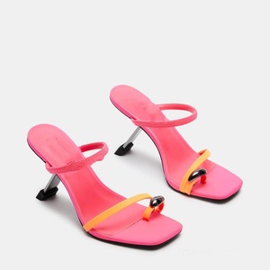 รองเท้าแตะผู้หญิงแบบเซ็กซี่ สีเขียว ดีไซน์หรูหรา ส้นสูงสำหรับผู้หญิง - Product Image 3