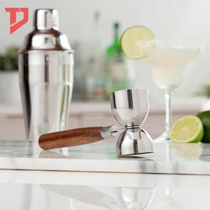 Kit de Barman: Juego de 10 Herramientas de Bar con Elegante Soporte de Bambú, Kit de Coctelería Perfecto para el Hogar y Juego de Coctelera para Martini - Product Image 3