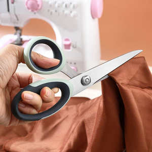 Forbici Professionali da Sarto PINSHUN PH154 in Acciaio Inox, Lama Parzialmente Seghettata, Manico in Plastica Blu+Nero - Product Image 3