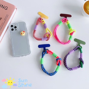 Chaîne anti-chute pour téléphone portable, sangle de poignet réglable pour femmes, sangle de téléphone au toucher doux avec cordon en nylon imperméable - Product Image 4