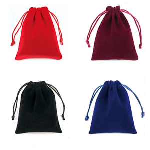 Pochette cadeau en velours, petit sac à bijoux réutilisable avec cordon de serrage, sac d'emballage promotionnel coloré pour le rangement - Product Image 2