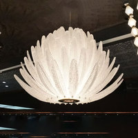 VHNew Lustre LED de luxe en verre fait à la main de style italien confortable et romantique pour le salon et la salle à manger disponible en tailles moyennes