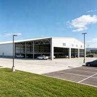 Garaje de Estructura de Acero de Una Sola Capa de Grado Industrial para Almacenamiento de Vehículos de Ingeniería, Maquinaria y Montacargas en Sitios de Fábrica
