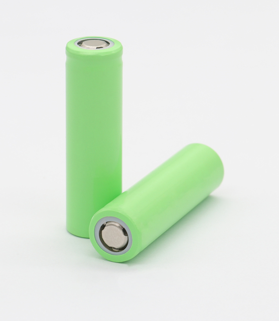 Factory INR14500 3.7V Rechargeable Lithium Battery with 3C and 10C Discharge Rates, 600/800/1000/1200mAh Capacity.