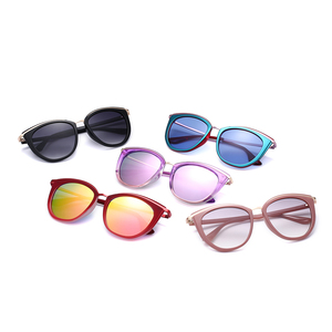 De moda de tr90 polarizado sostenible soleado gafas de <span class=keywords><strong>sol</strong></span> Mujer - Product Image 5