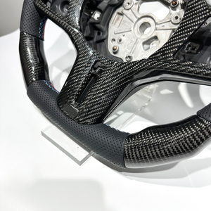Volant de <span class=keywords><strong>voiture</strong></span> en fibre de carbone à trois étages personnalisé pour BMW Série 3, Série 5, Série 6, X3, X5, X6, G20, G28, G30, G38, G80, G82 - Product Image 3