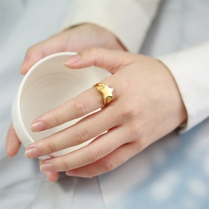 Anillos de Sello con Forma de Estrella en Acero Inoxidable, Chapados en Oro de 18K, Joyería de Moda, Personalizables con Logotipo - Product Image 2