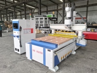 LUDIAO CHINA Maquinaria para trabajar la madera Anuncio 9kw 10 Herramientas Atc Wood CNC Router