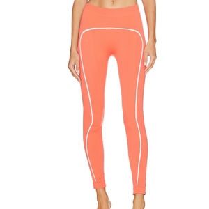 ชุดโยคะคุณภาพสูงพร้อมเสื้อชั้นในออกกำลังกายคอกลมแบบร่องและกางเกงโยคะ ระบายอากาศได้ดี - Product Image 5