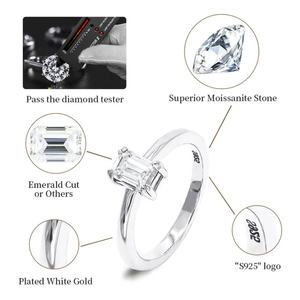 Anillo de Moissanita Personalizado con Plata S925, Forma Elegante, Color Moissanita - Product Image 5