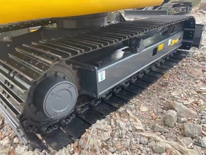 Excavatrice d'occasion Komatsu PC70-8 – Performances parfaites, prix bas, mini-bulldozer sur chenilles avec moteur, boîte de vitesses et pompe à engrenages inclus - Product Image 4