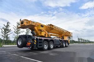 Grue de camion QY80K5D avec bras principal de 50.5m et flèche longue pour une portée améliorée - Product Image 4