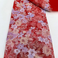 Tissu en dentelle brodée de fleurs perlées de 120 cm de large